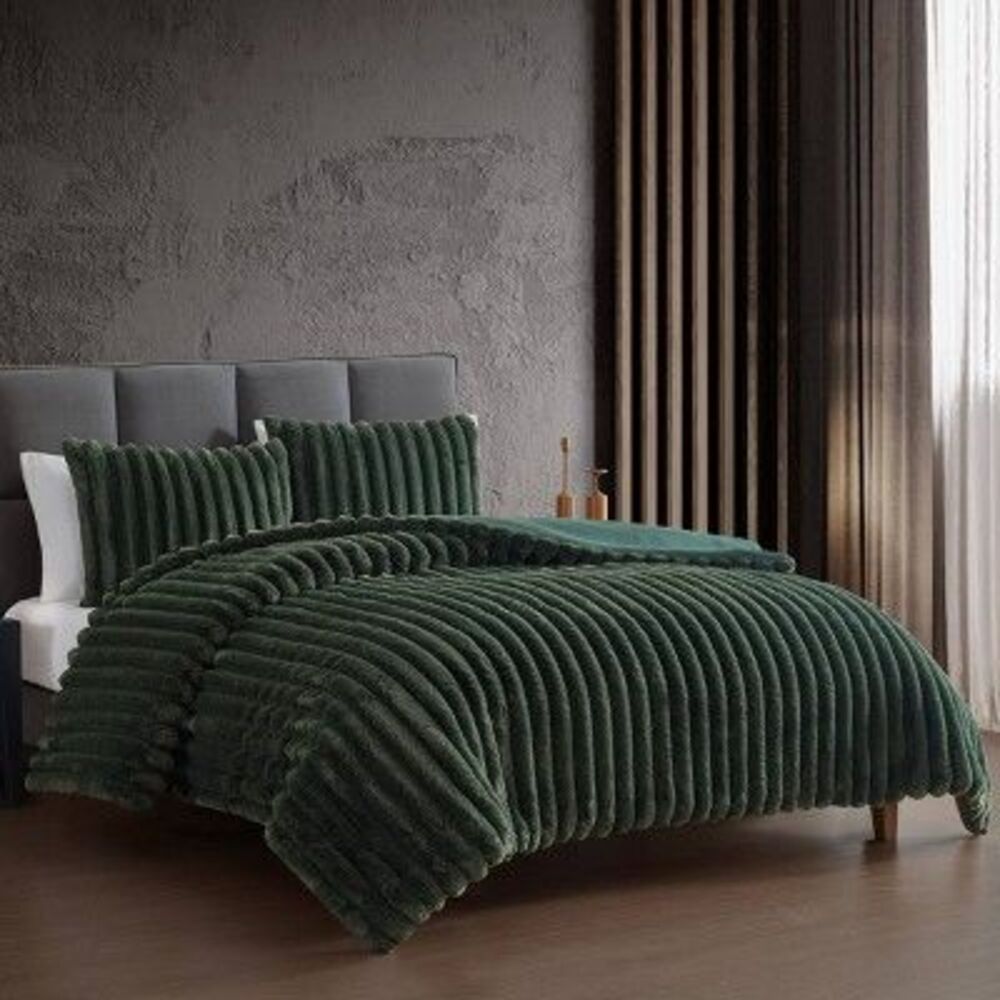 Hallmart Collectibles -  3pc Queen Comforter Set Spru Green